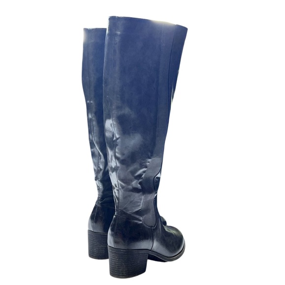 Torrid Knee High Stretch Side Zip Up Boots - Picture 7 of 16